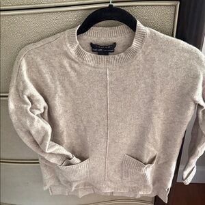 Tahari 100% Cashmere Sweater